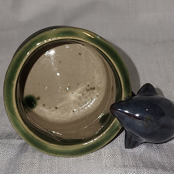 Glazed Pottery with Bamboo Design and Dolphin Handle Tealite Candle Holder - Picture 6 of 8